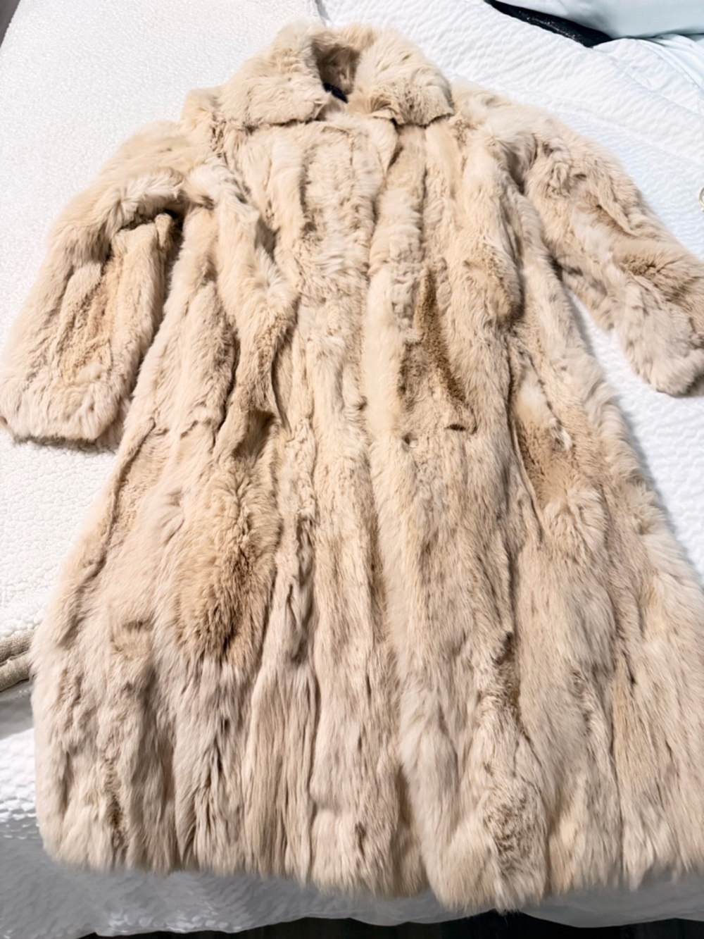 Long Faux Fur Coat in Golden Beige - Picture 6 of 6